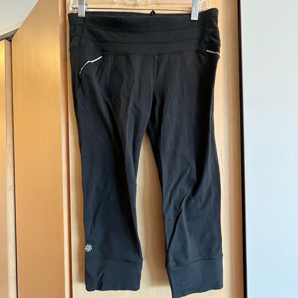 Athleta below the knee black leggings. Size M.